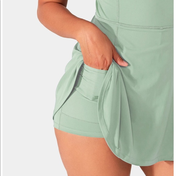 Exercise Dress in Light Green / Celadon - Picture 2 of 7